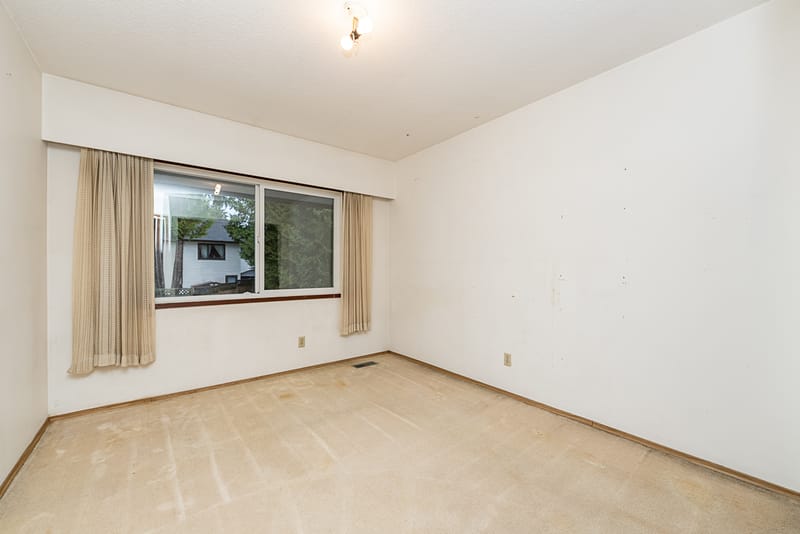 15- 3046 Coast Meridian Road - Photo 24